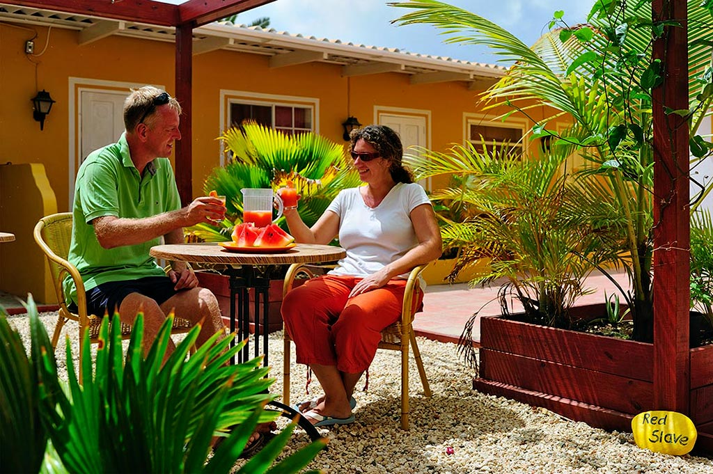 H-Hut-garden dive hut resort bonaire affordable accommodation apartment